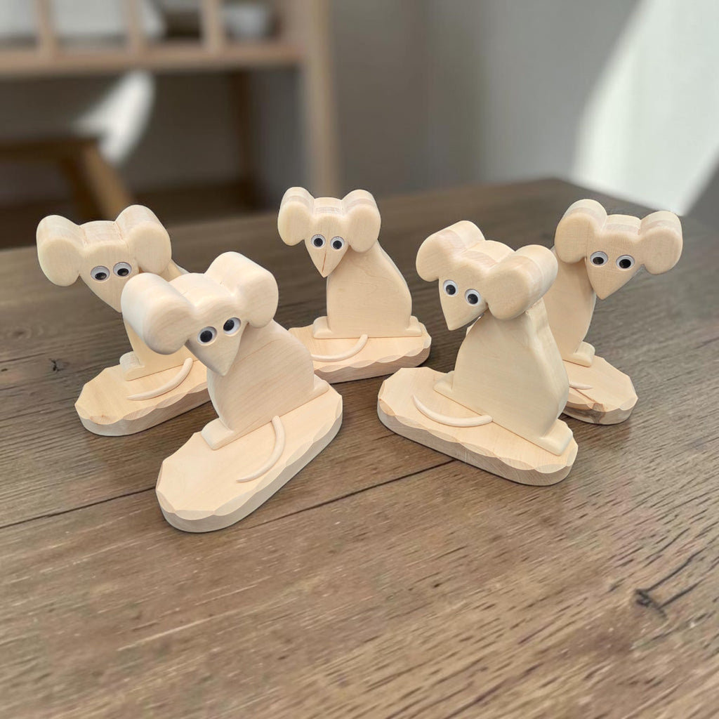 P) Erzzipfel Maus Gertrud - kleinste Holzfigur im Sortiment- 20 cm